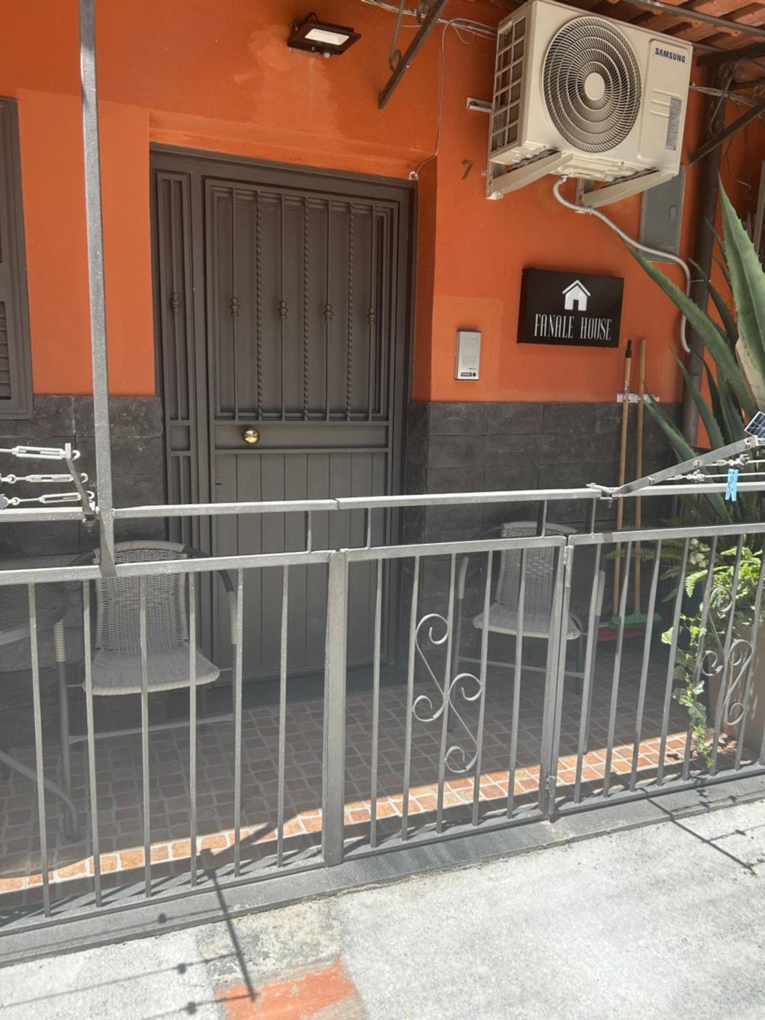 Fanale House Διαμέρισμα Κατάνια Εξωτερικό φωτογραφία